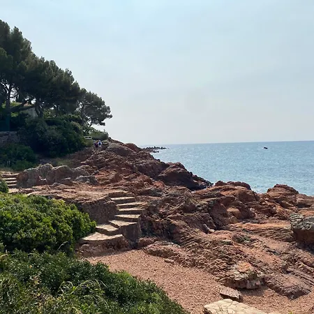 Petit Baigneur - Sea View, 150 M Apartment Saint-Raphael (Var)