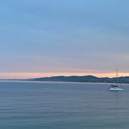 Petit Baigneur - Sea View, 150 M Saint-Raphael (Var)